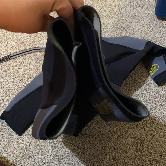 Youth Wet Suit - Picture 7 of 7